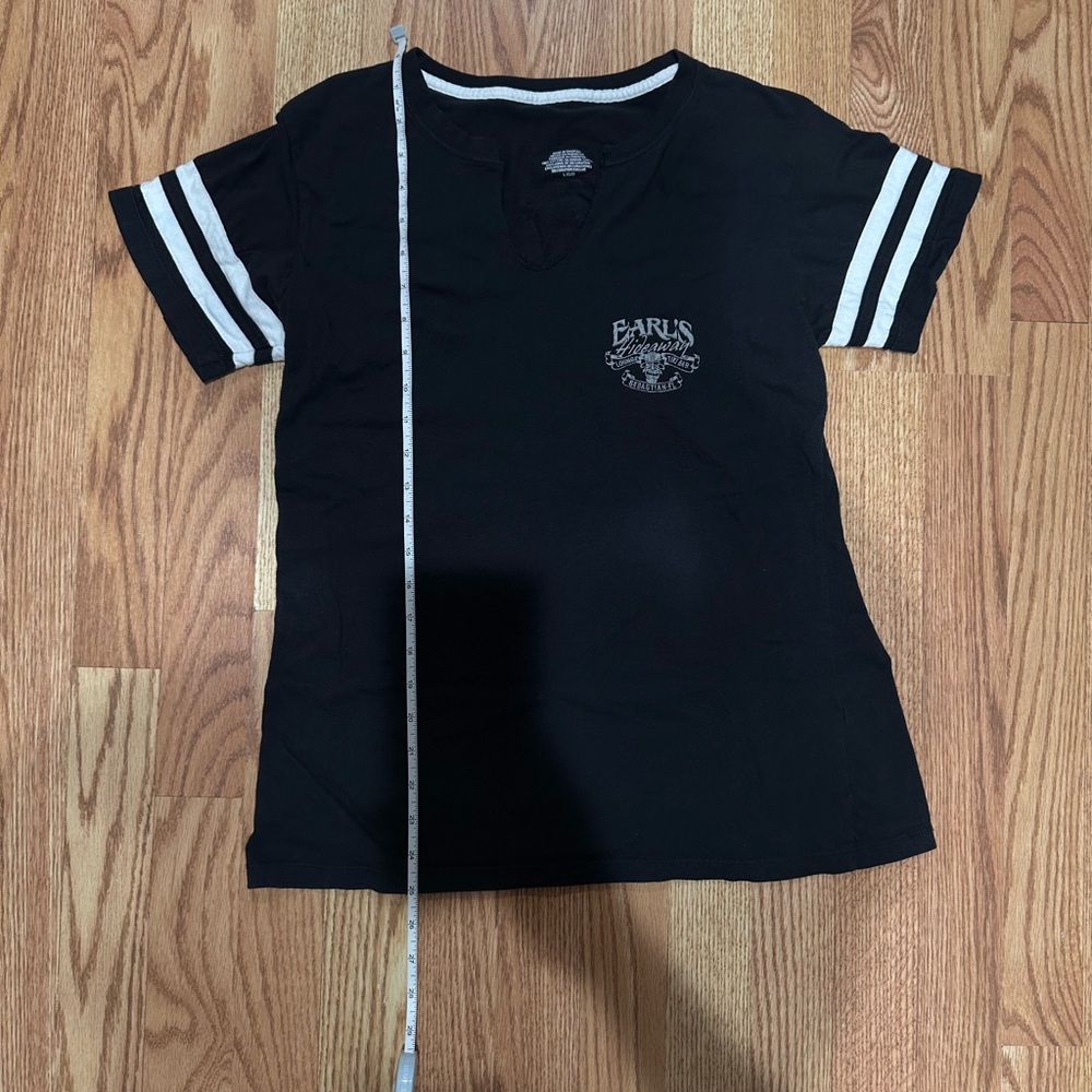 Earl’s Hideaway Black Women’s V Neck Tee